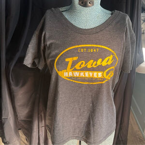Campus Heritage Gold and Gray Graphic Relaxed Tee